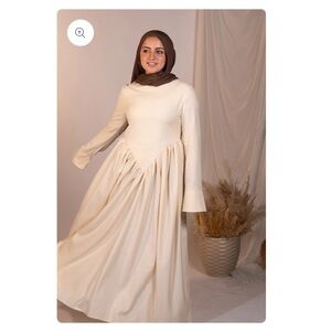 Chic Cream Long Sleeve Dress